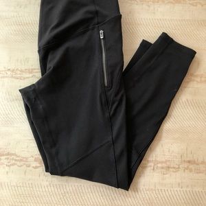 Moto leggings with zipper detail